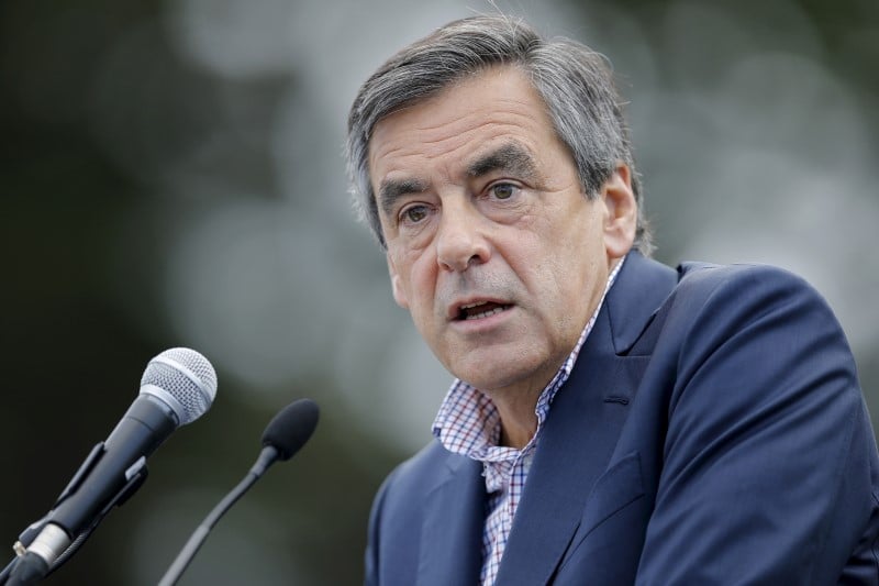 Francois fillon n'a pas epargne nicolas sarkozy dans son discours devant ses partisans