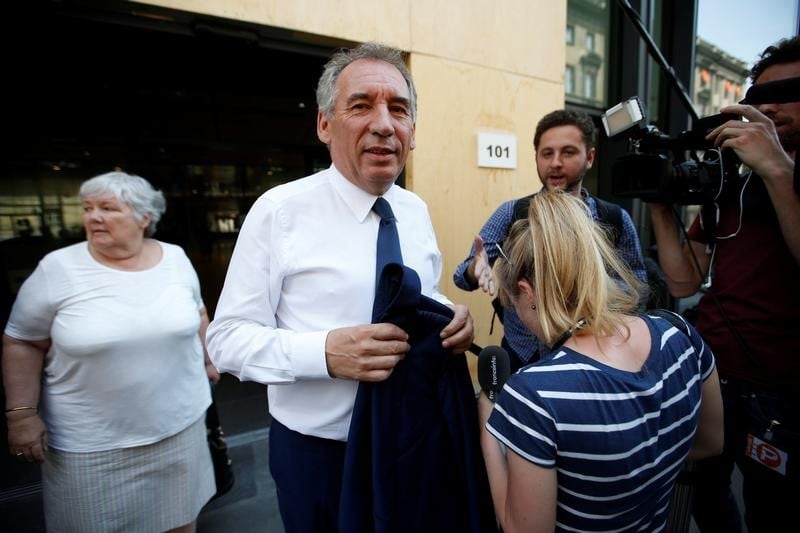 Perquisition au modem dans l'affaire des assistants europeens