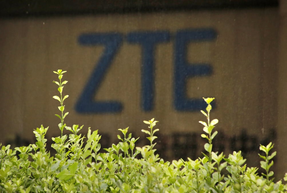 Les usa levent l'interdiction de commercer avec le chinois zte