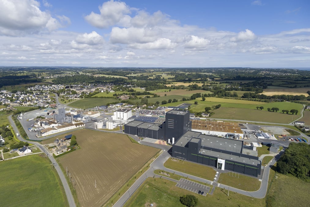 Une chaufferie biomasse alimentée en énergies renouvelables sera construite l’an prochain sur le site Laïta de Créhen, pour une mise en service en 2025.