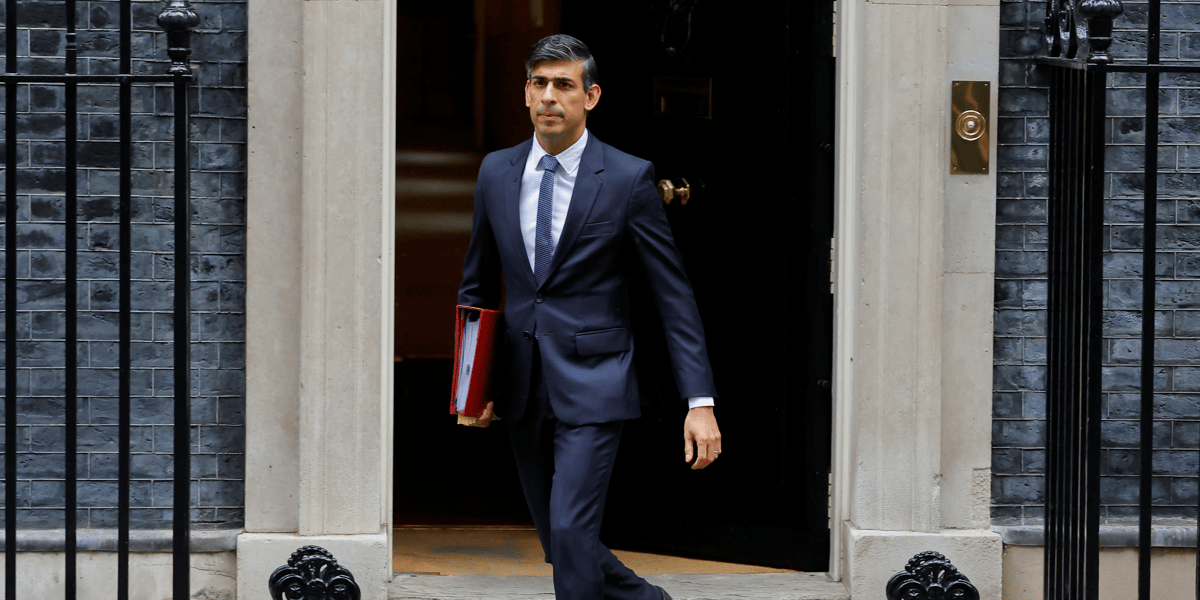 Le premier ministre britannique rishi sunak quitte le 10 downing street, a londres
