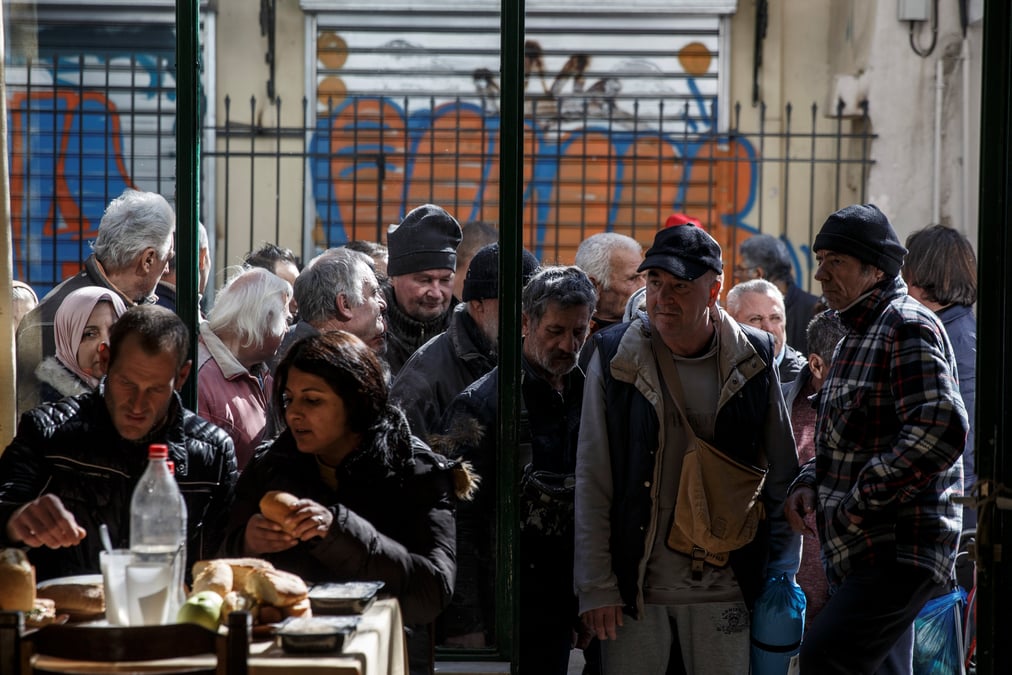 La grece s'enfonce dans la pauvrete