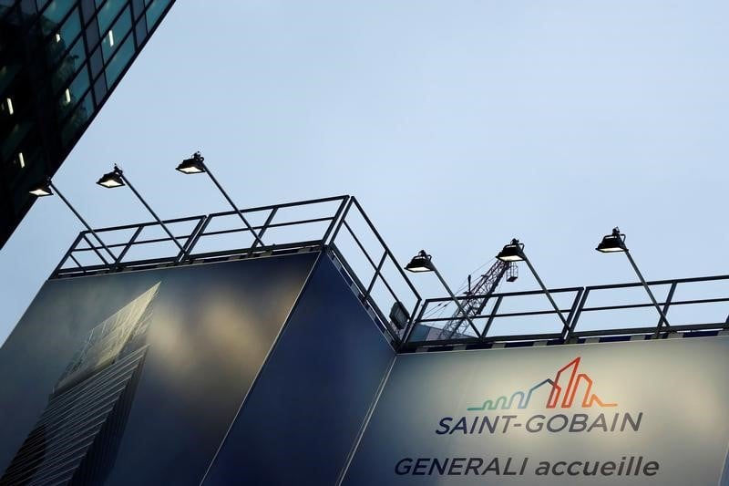 St-gobain devrait etre fixe sur sika d'ici fin 2018, dit le pdg