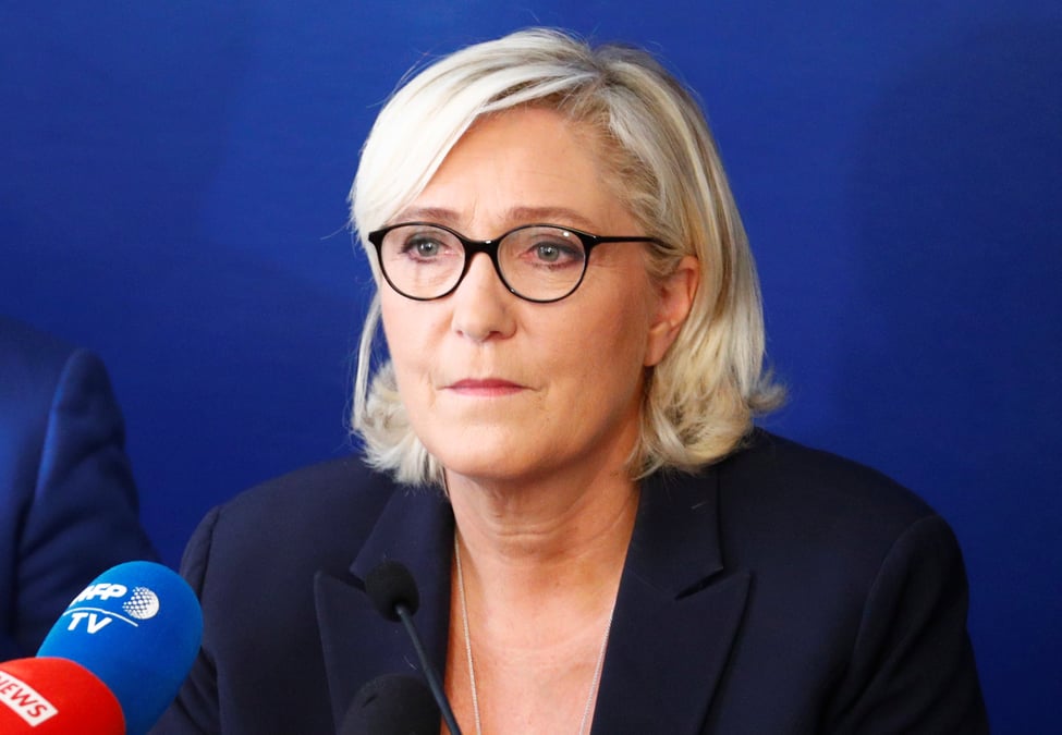 Francophonie: le pen s'indigne du soutien de macron a mushikiwabo