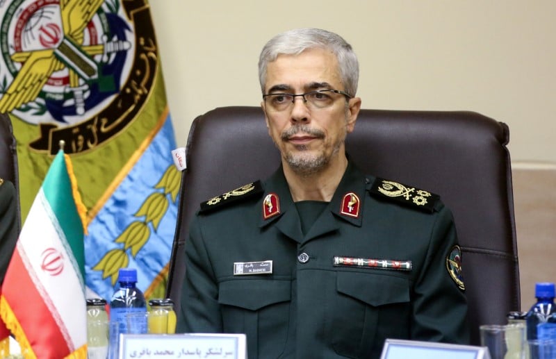 Le chef de l'armee iranienne en visite a damas