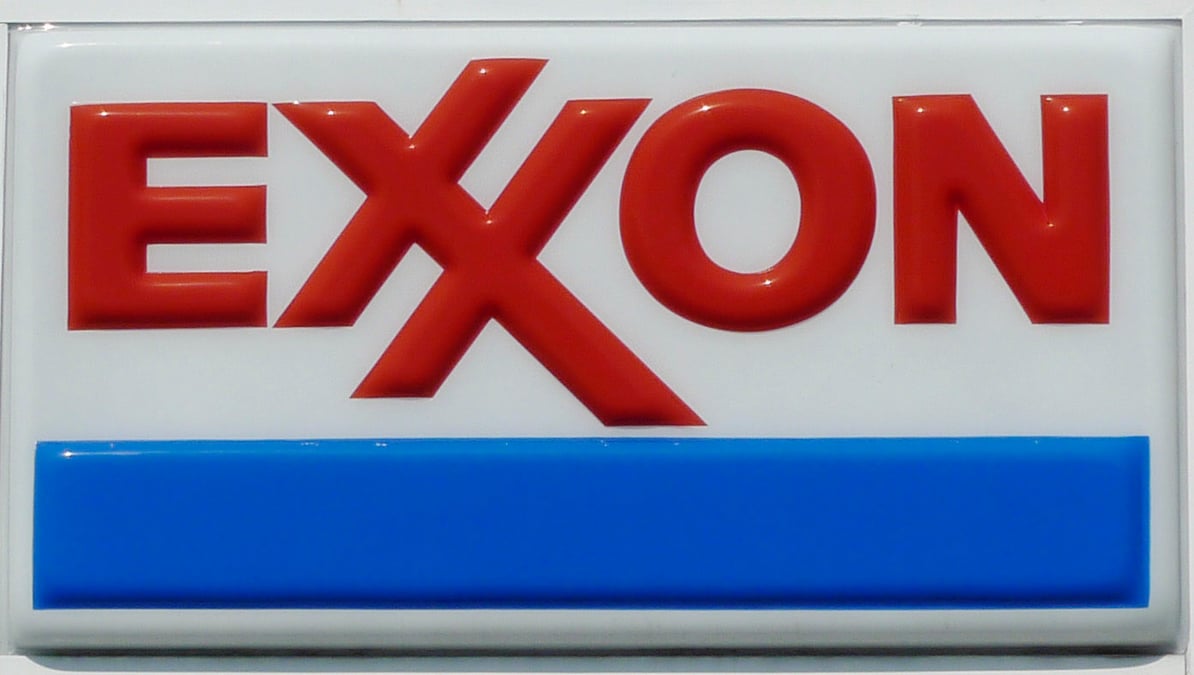 Dans le rouge, exxon prevoit d'importantes reductions de couts