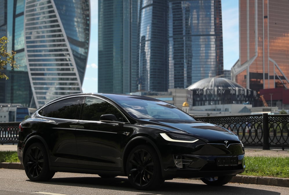 Un vehicule electrique tesla model x