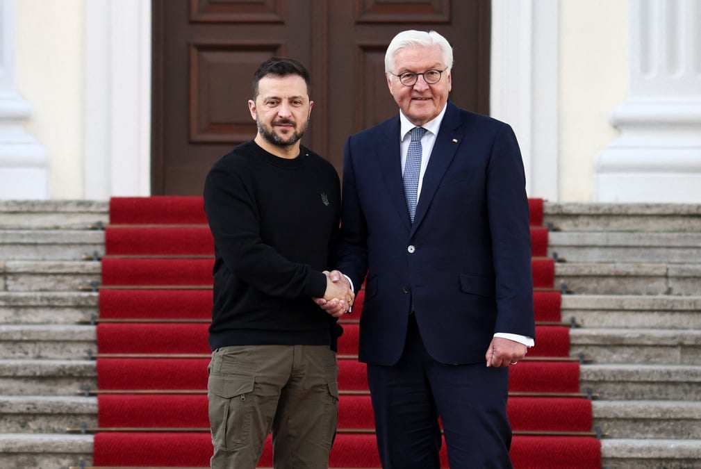 Le president ukrainien volodymyr zelenskiy et le president allemand frank-walter steinmeier