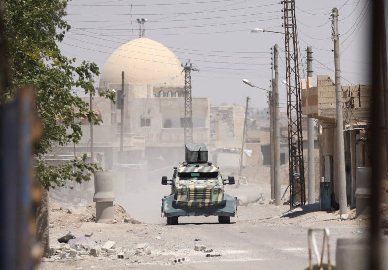 Syrie: les fds poursuivent l'encerclement de rakka par le sud
