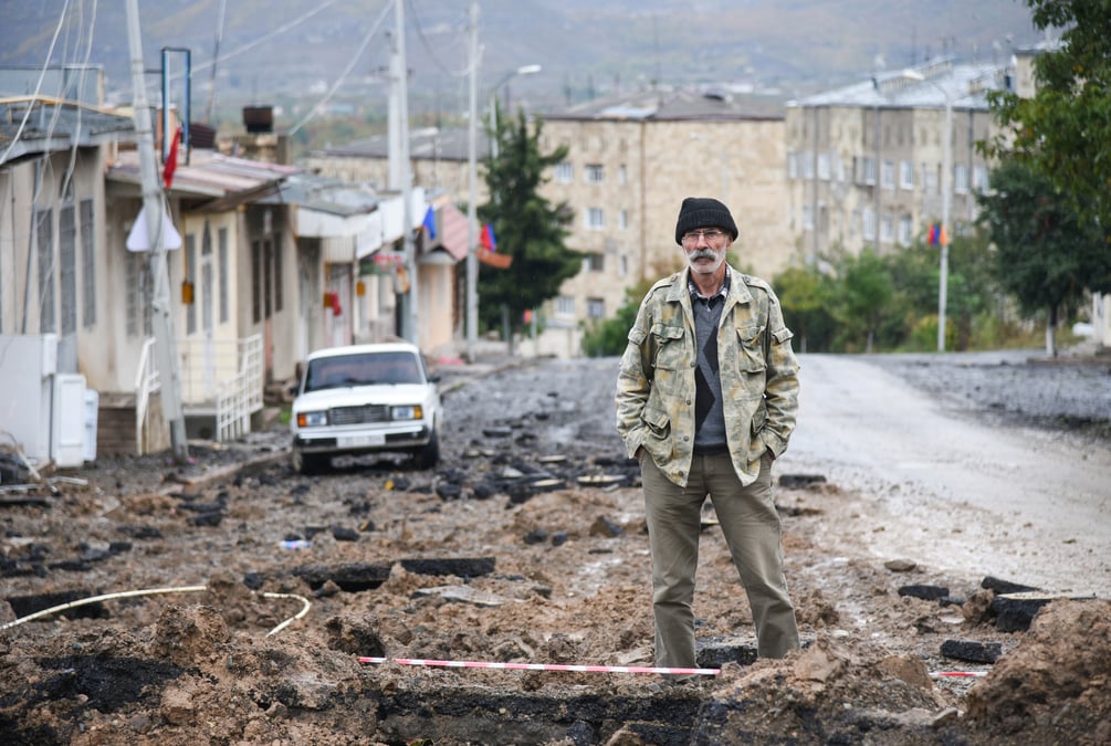 Haut-karabakh: le premier ministre armenien taxe ankara et bakou de "terrorisme"