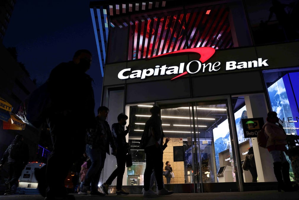 La fusion de Capital One et de Discover va donner naissance à un nouveau géant des paiements d'ici 2026.