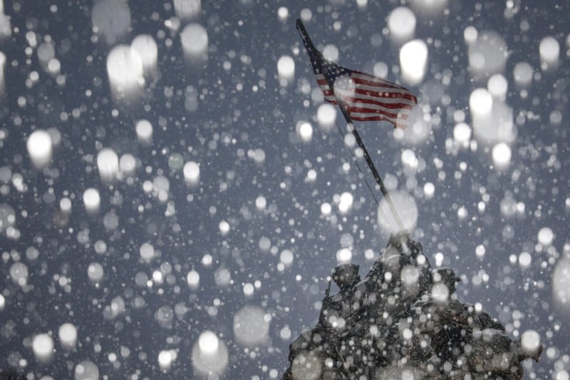 Usa : une tempete hivernale fait 10 morts, un millier de vols annules