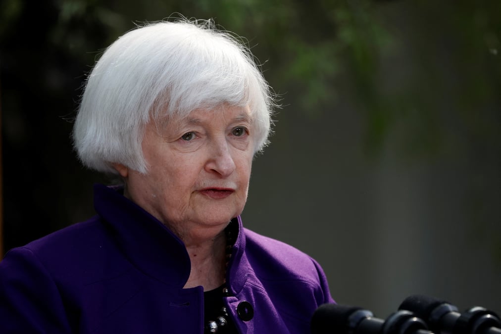 Les services du Trésor américain dirigés par Janet Yellen ont publié, ce mercredi, un texte d'application préliminaire de l'impôt minimum de 15% qui s'appliquera bientôt aux plus grandes sociétés américaines.