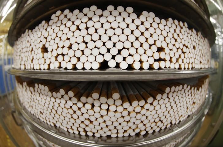 La livre pese sur les ventes de british american tobacco