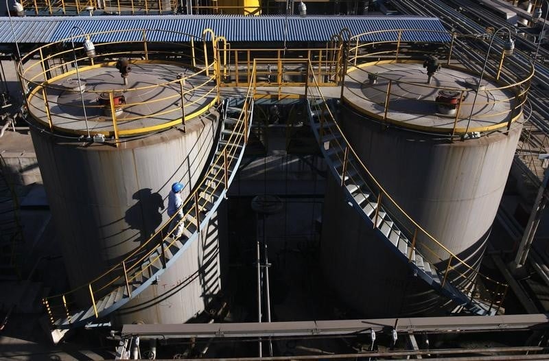 L'opep voit un marche petrolier plus equilibre en 2016