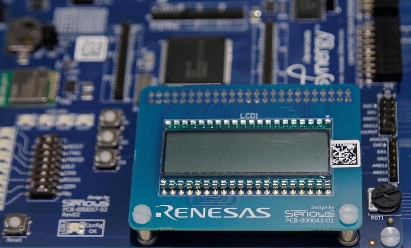 Renesas vise des acquisitions