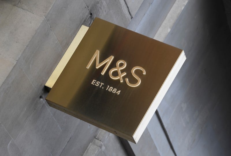 Marks & spencer va fermer 100 magasins britanniques d'ici 2022