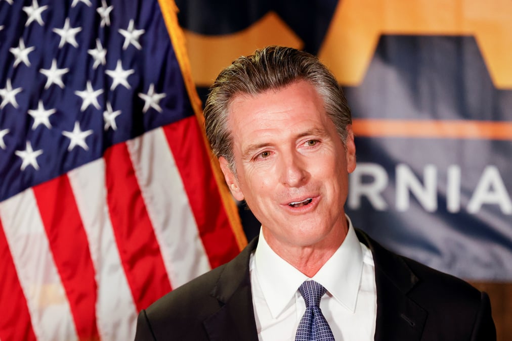 Le gouverneur californien conserve son poste