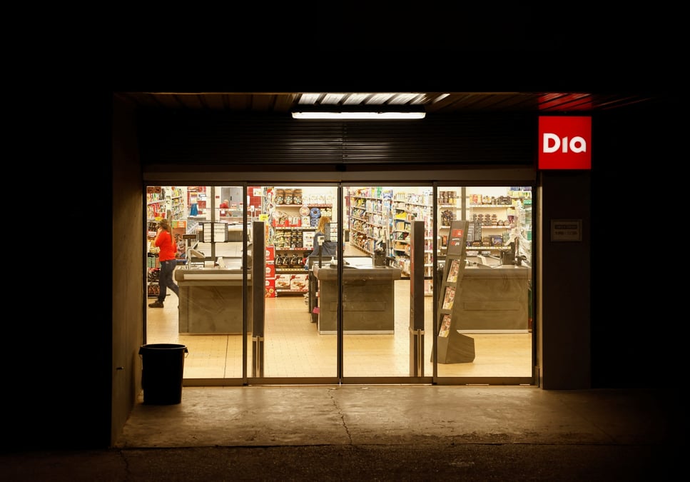 L'interieur d'un supermarche dia a ronda, en espagne
