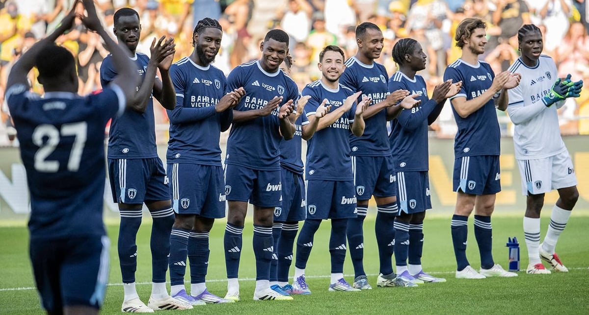 L'équipe du Paris FC, face à Nantes, au stade de la Beaujoire, le 9 août.