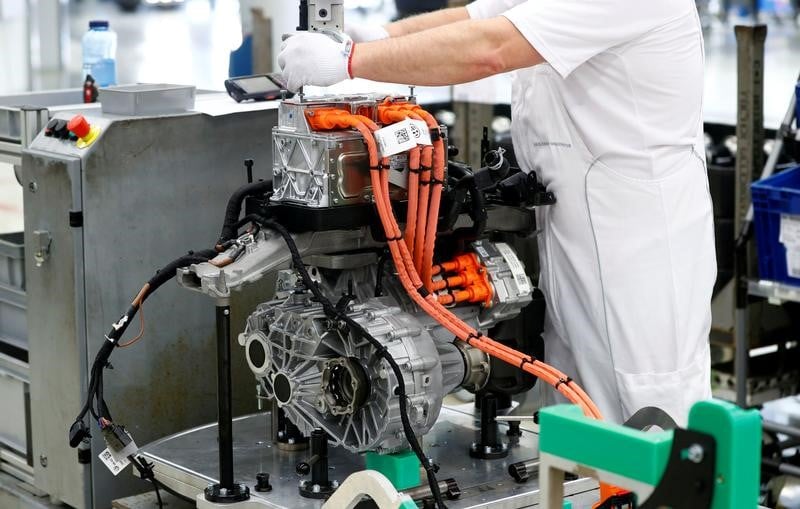 Les cci allemandes anticipent la creation de 500.000 emplois