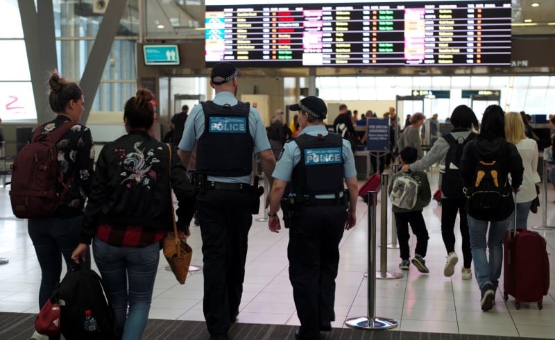 L'australie durcit les controles dans ses aeroports