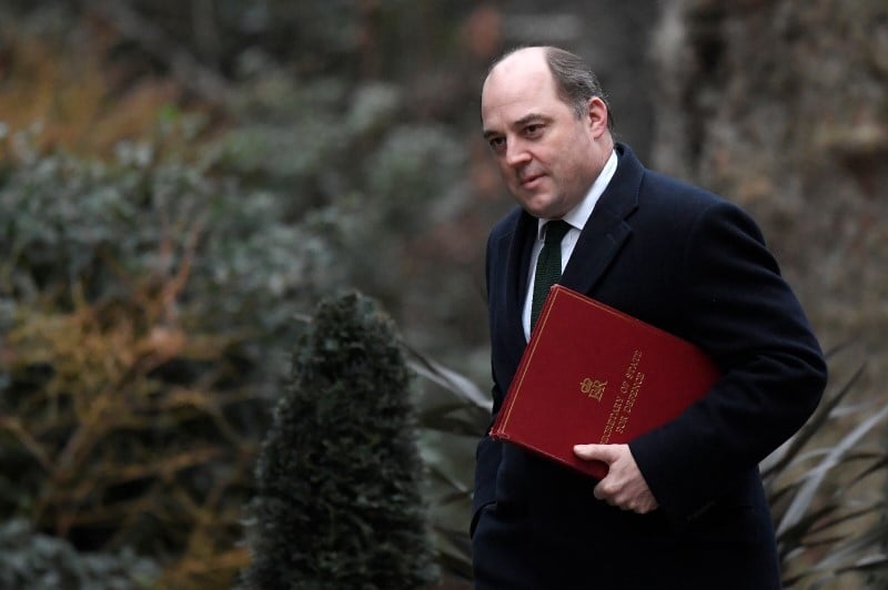 Londres doit revoir sa dependance militaire aux usa, selon wallace