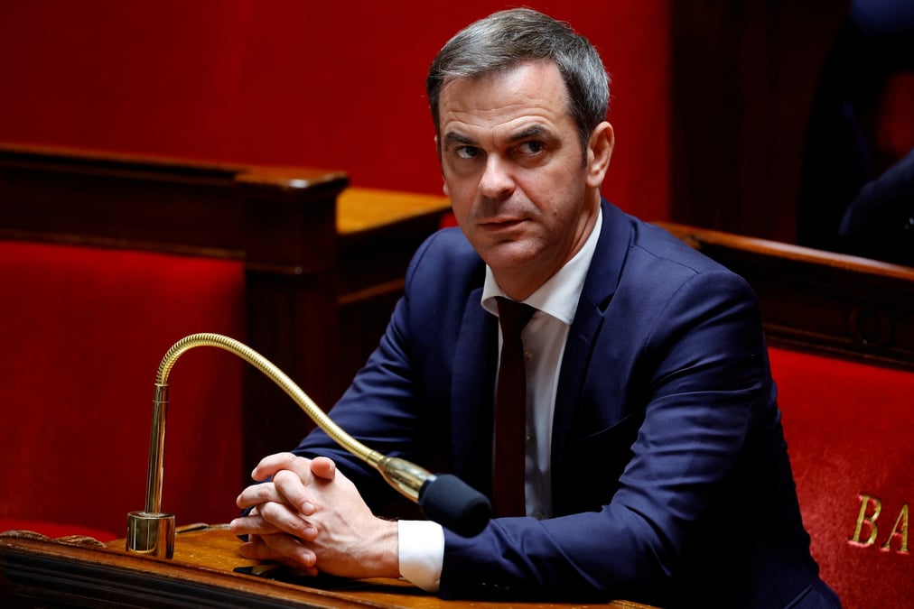 La photo de olivier veran, le porte-parole du gouvernement