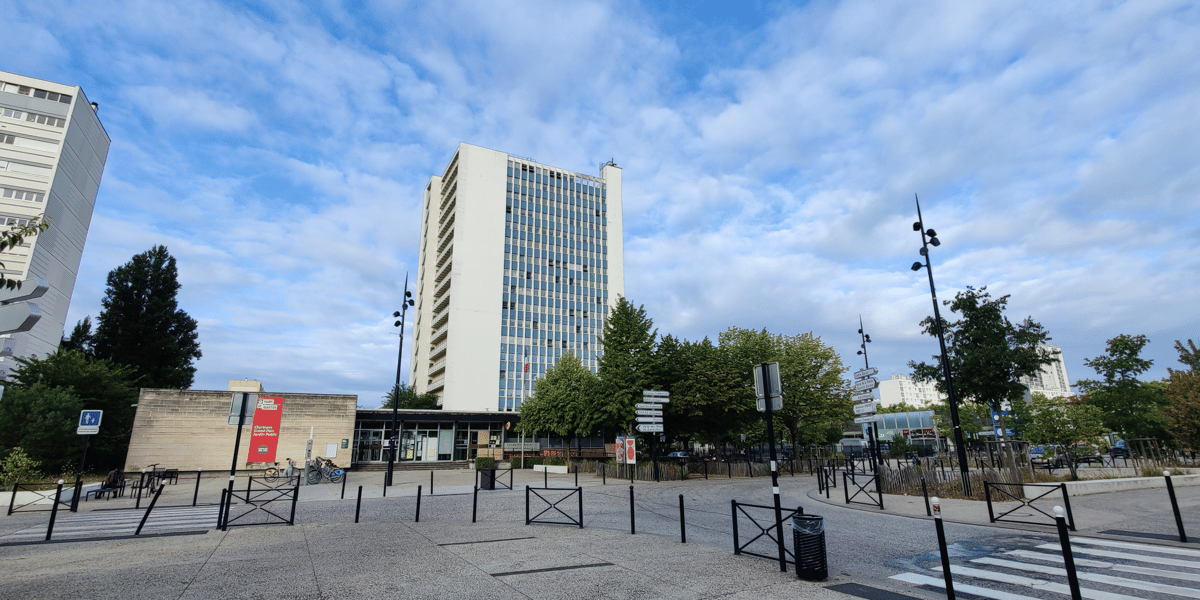 La tour CPAM sera transformée en résidence étudiante et une nouvelle tour d'habitation de même gabarit sera édifiée sur la même parcelle.
