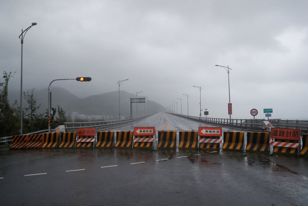 Le passage du typhon koinu a taiwan