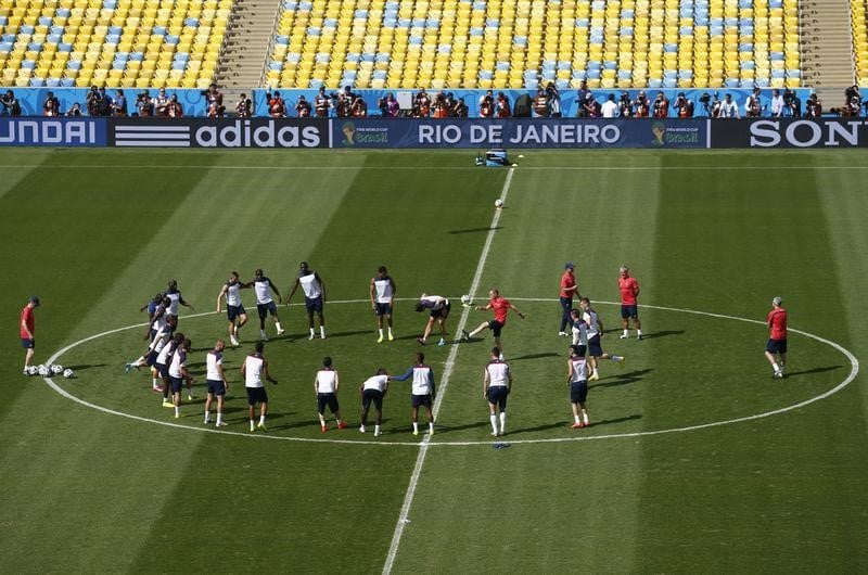 France et Allemagne à l'arrêt avant l'affrontement du Maracanã
