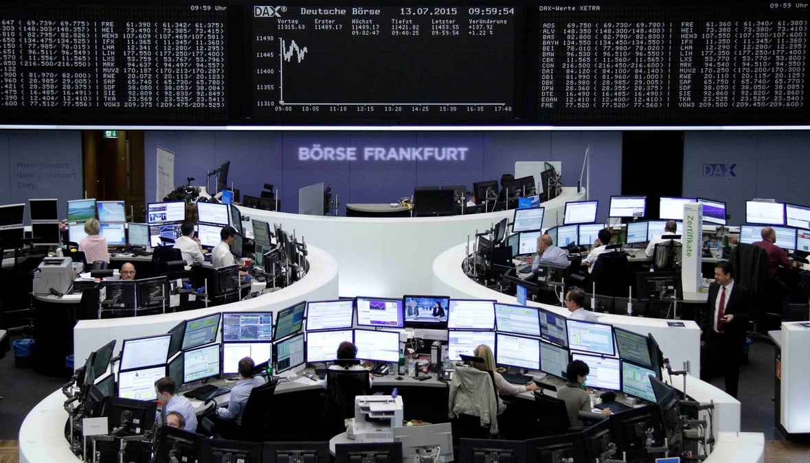 L'accord sur la grece dope toujours les bourses europeennes a la mi-seance