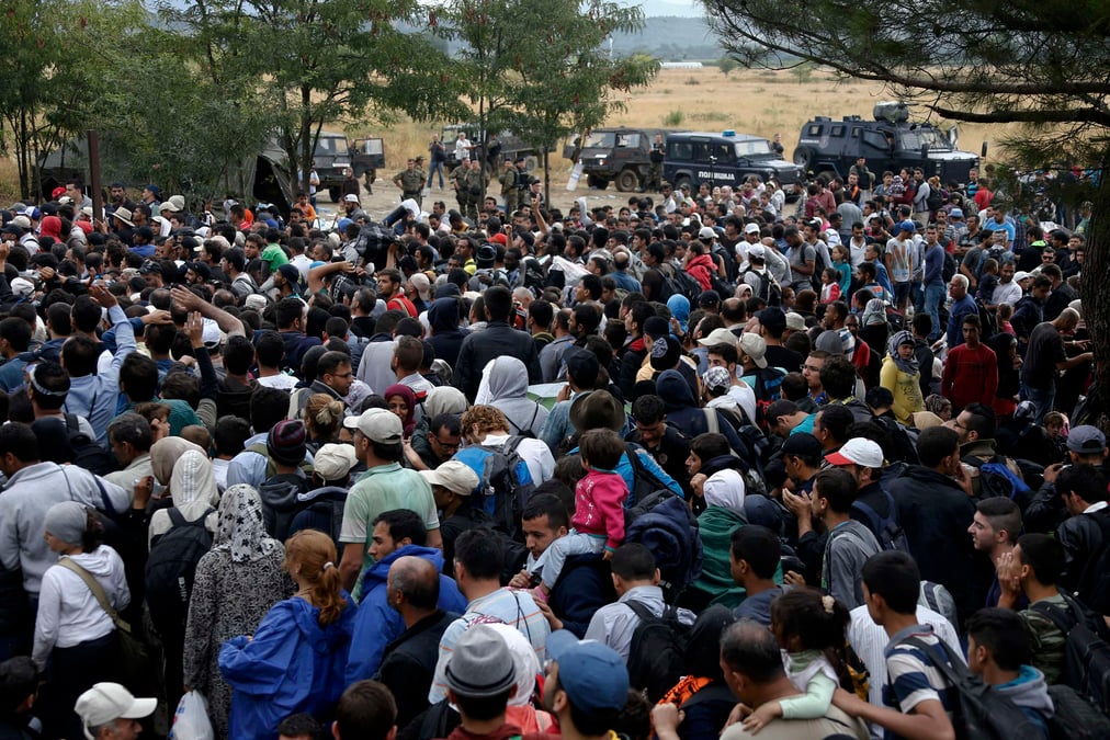 Afflux de refugies a la frontiere entre la grece et la macedoine