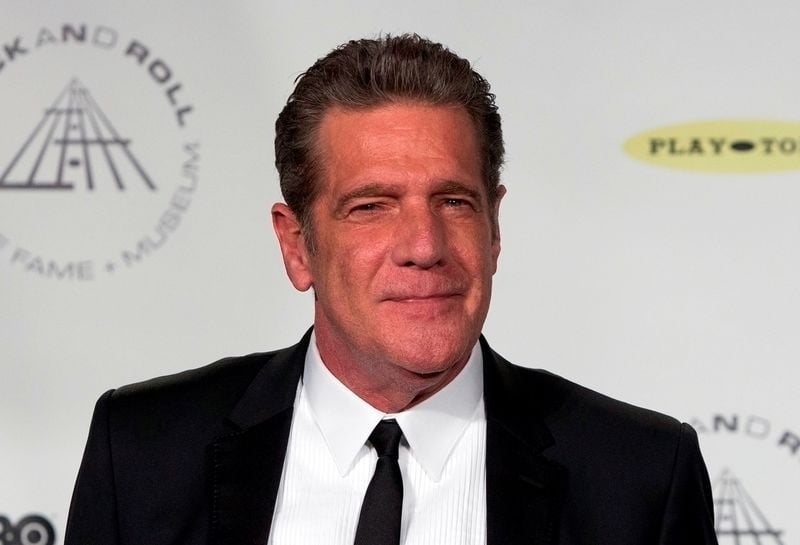Le guitariste fondateur des eagles, glenn frey, est mort