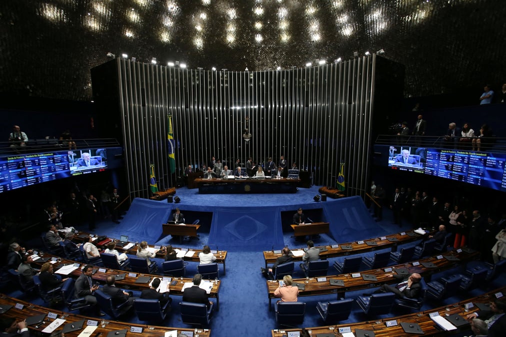 Dilma rousseff va etre jugee