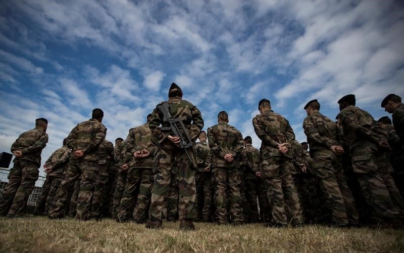 Le ps preconise le retour du service militaire obligatoire