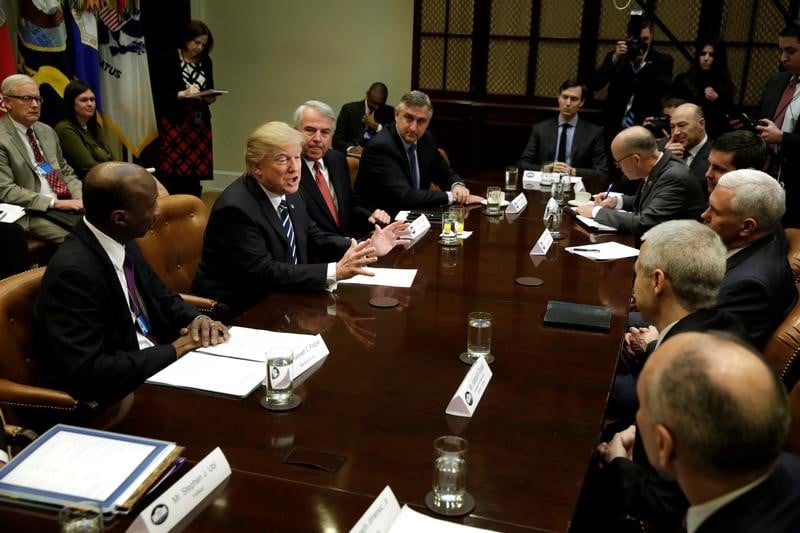 Trump exige la baisse du prix des medicaments, produits aux etats-unis