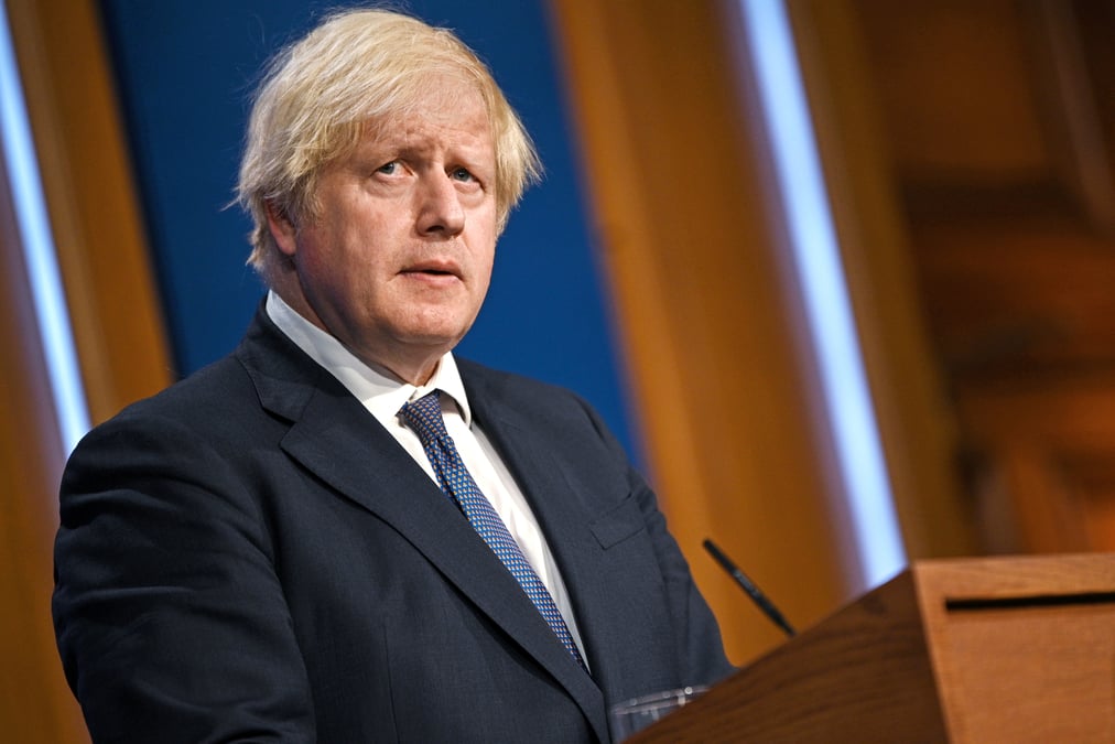 Grande-bretagne: johnson appelle a la prudence alors que sont levees les restrictions sanitaires