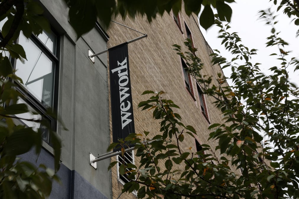 Les bureaux de wework dans le quartier du queens, a new york