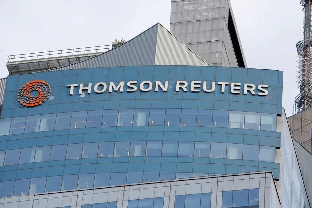 Thomson reuters releve ses previsions apres une croissance de 4% au second trimestre