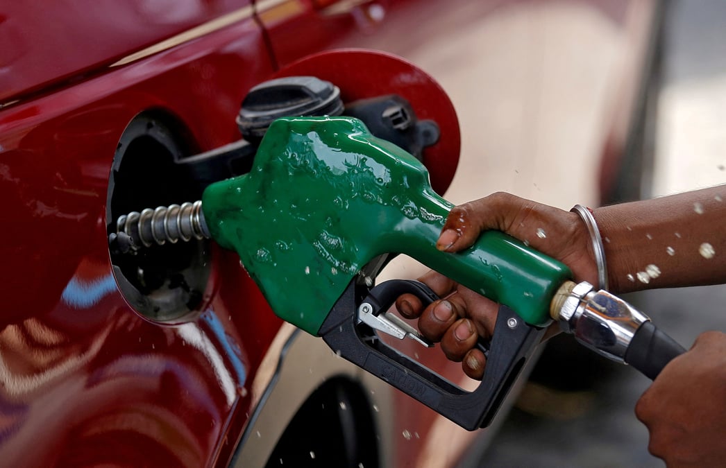 France: pas de penurie de carburants, mais des contingentements, selon l'ufip