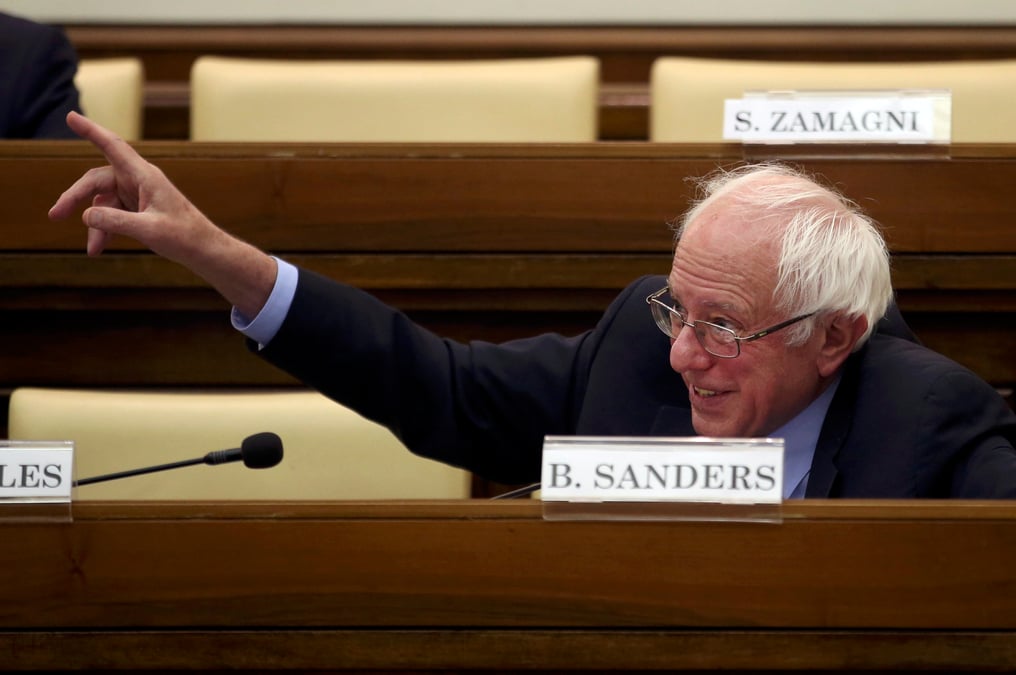 Bernie sanders a brievement rencontre le pape au vatican