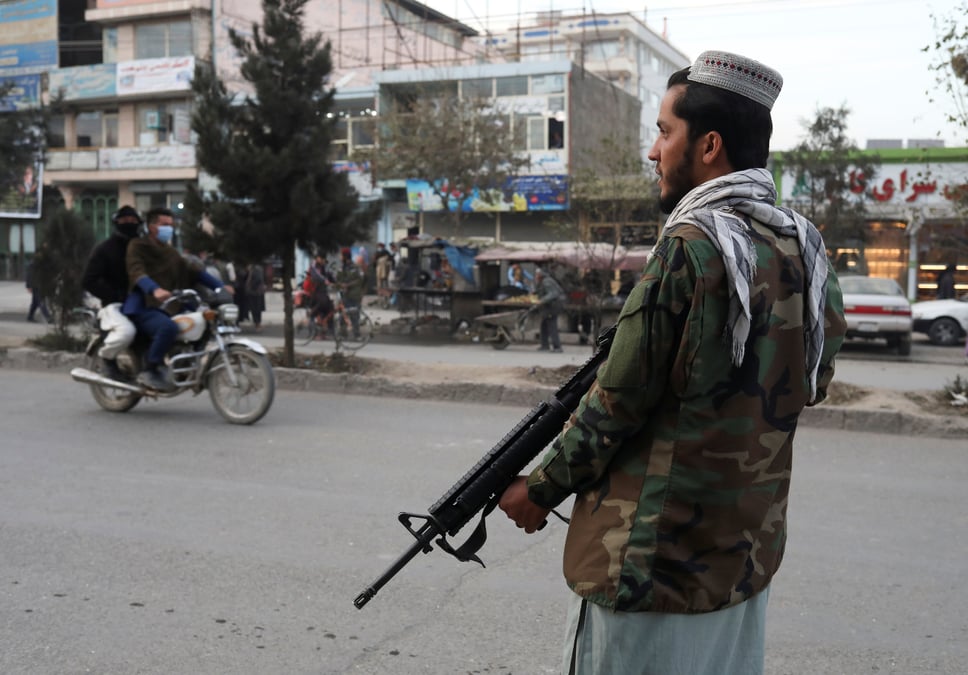 Afghanistan: deux explosions font un mort a kaboul, l'ei revendique