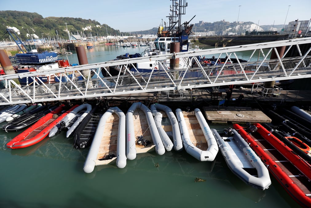 Londres se dit prete a renvoyer les bateaux de migrants en france