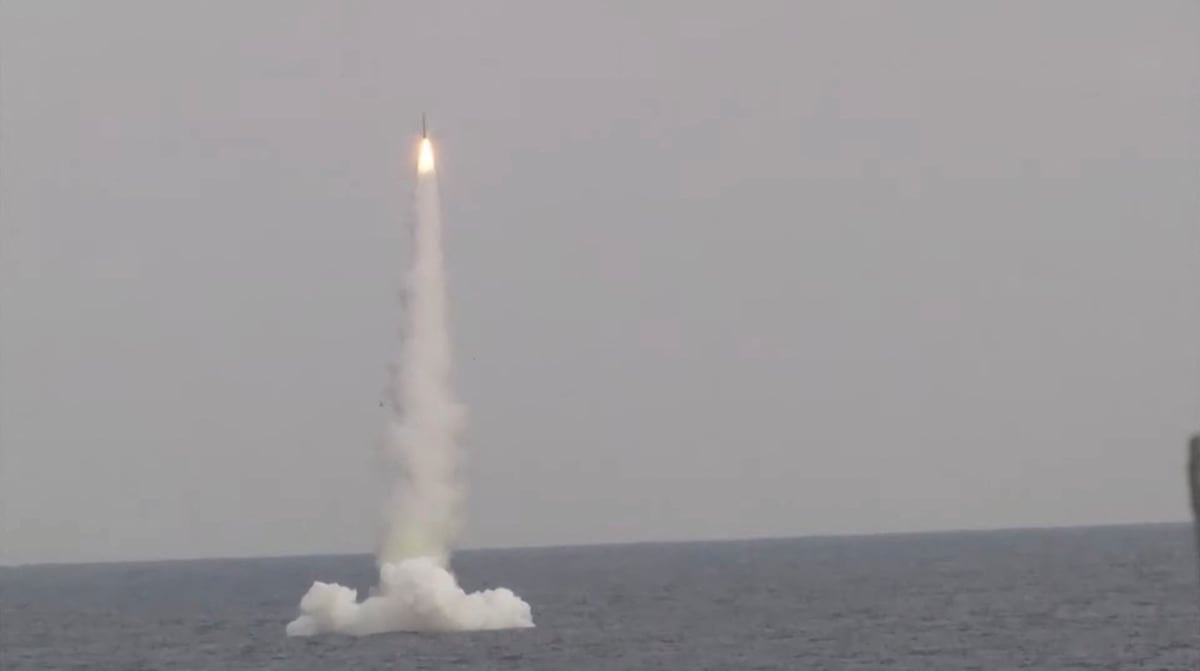 La russie tire un missile kalibr en mer du japon lors d'un essai militaire, dit ria