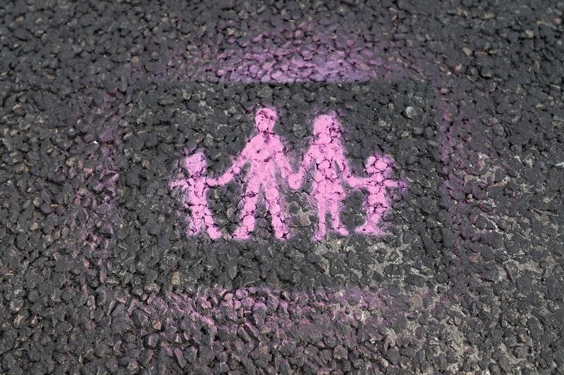 La Manif pour tous défile contre la "déconstruction de la famille"