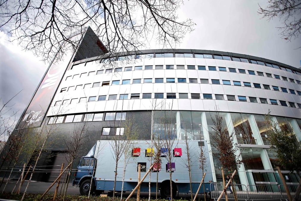 Chertier nomme mediateur dans le conflit a radio france