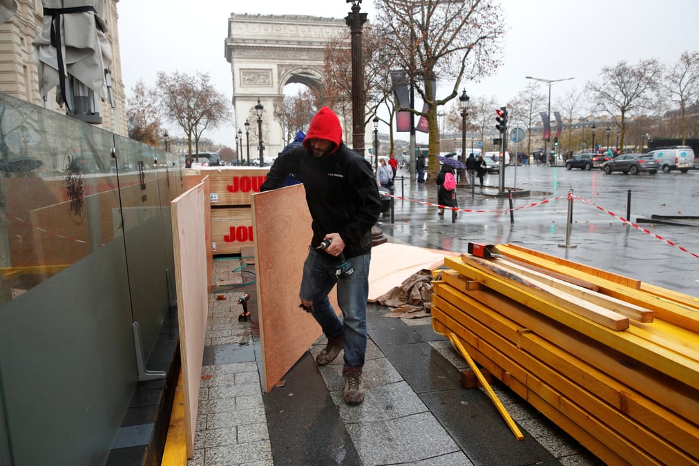 Gilets jaunes, Paris