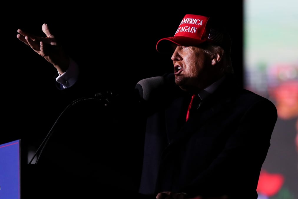Le camp trump battu en georgie lors des primaires en vue des elections de mi-mandat