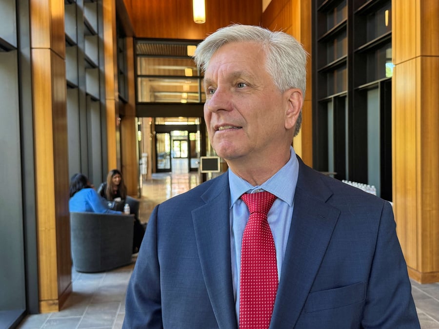 Le gouverneur de la Fed, Christophe Waller, figure parmi les favoris pour succéder à Jerome Powell, mais il doit gagner en crédibilité auprès des marchés financiers.